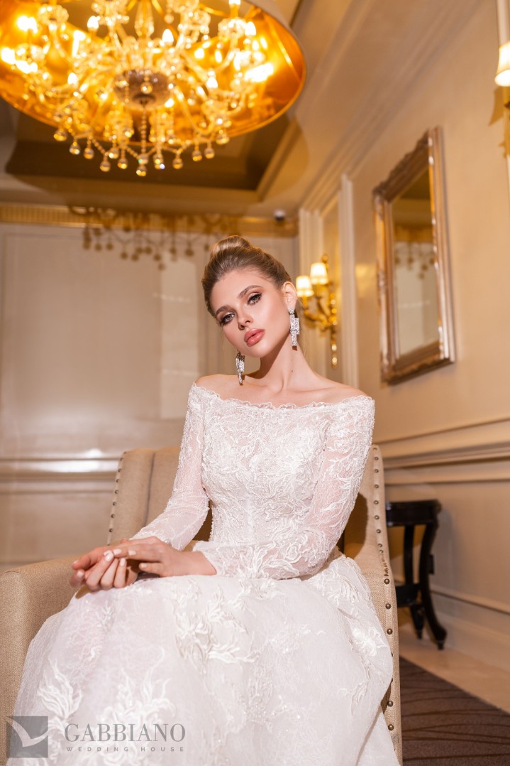 Миниатюра Шакира (Shakira_0X3A4803) от свадебного салона GABBIANO в Красноярске